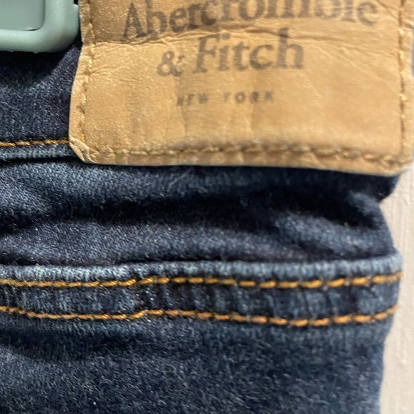 Abercrombie & Fitch Navy Blue Jeans 6S
Waist 28 L 27 vintage - Picture 3 of 6